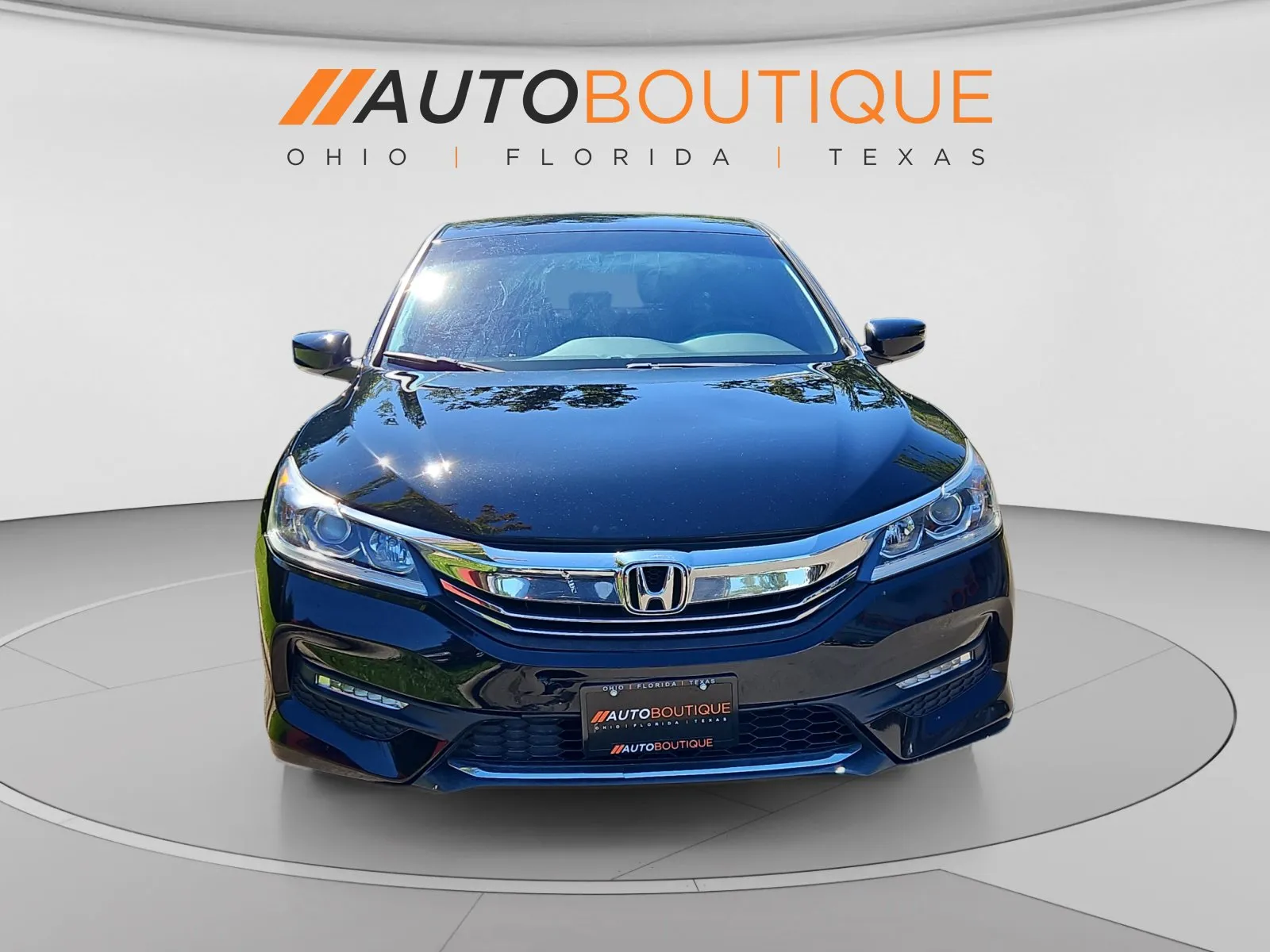 Honda Accord photo 8