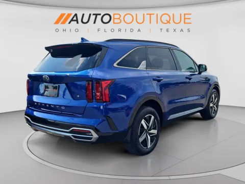 More photos of 2021 Kia Sorento S at Auto Boutique Ohio, OH