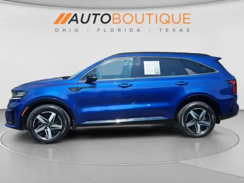 Photos of 2021 Kia Sorento S for sale in Columbus, OH at Auto Boutique Ohio