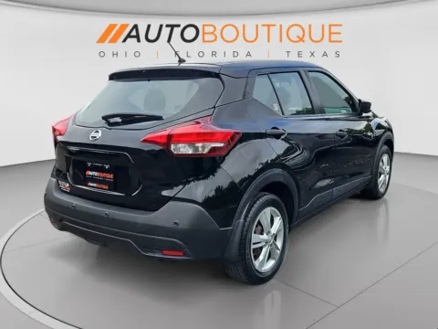 More photos of 2020 Nissan Kicks S at Auto Boutique Ohio, OH