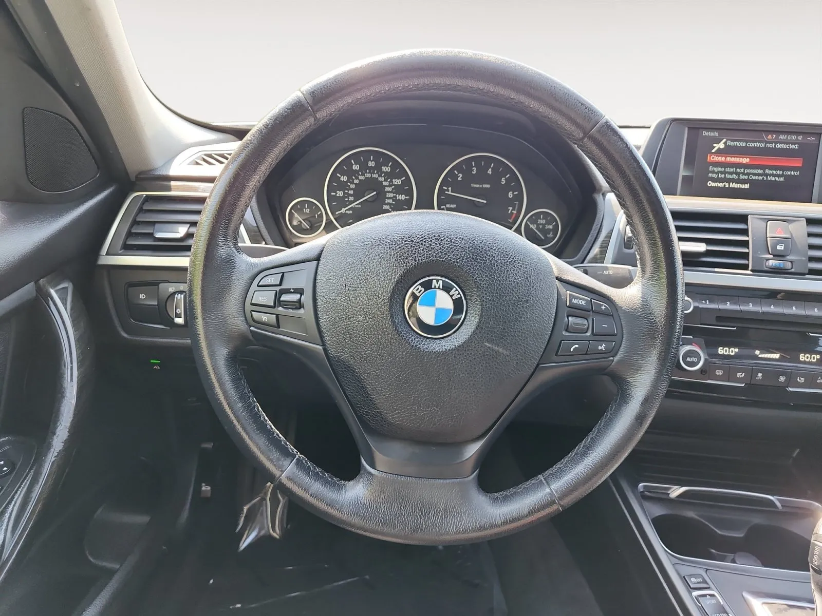 BMW 3 Series photo 9
