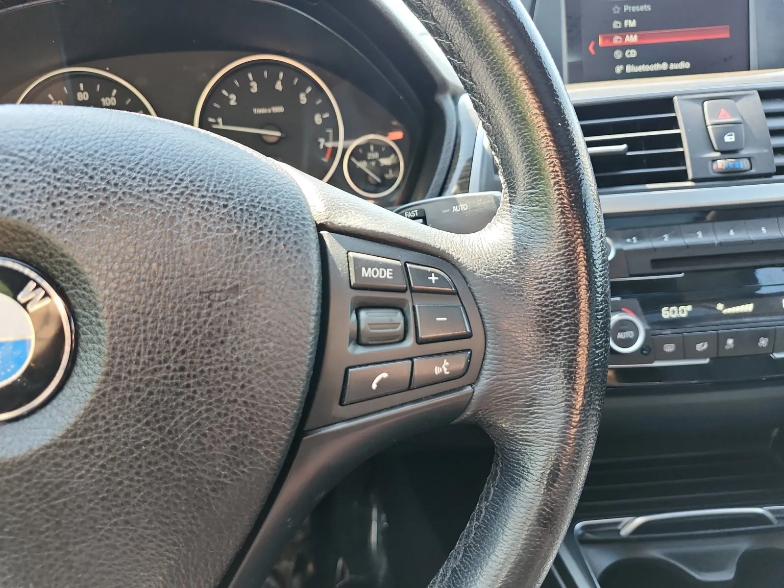 BMW 3 Series photo 23