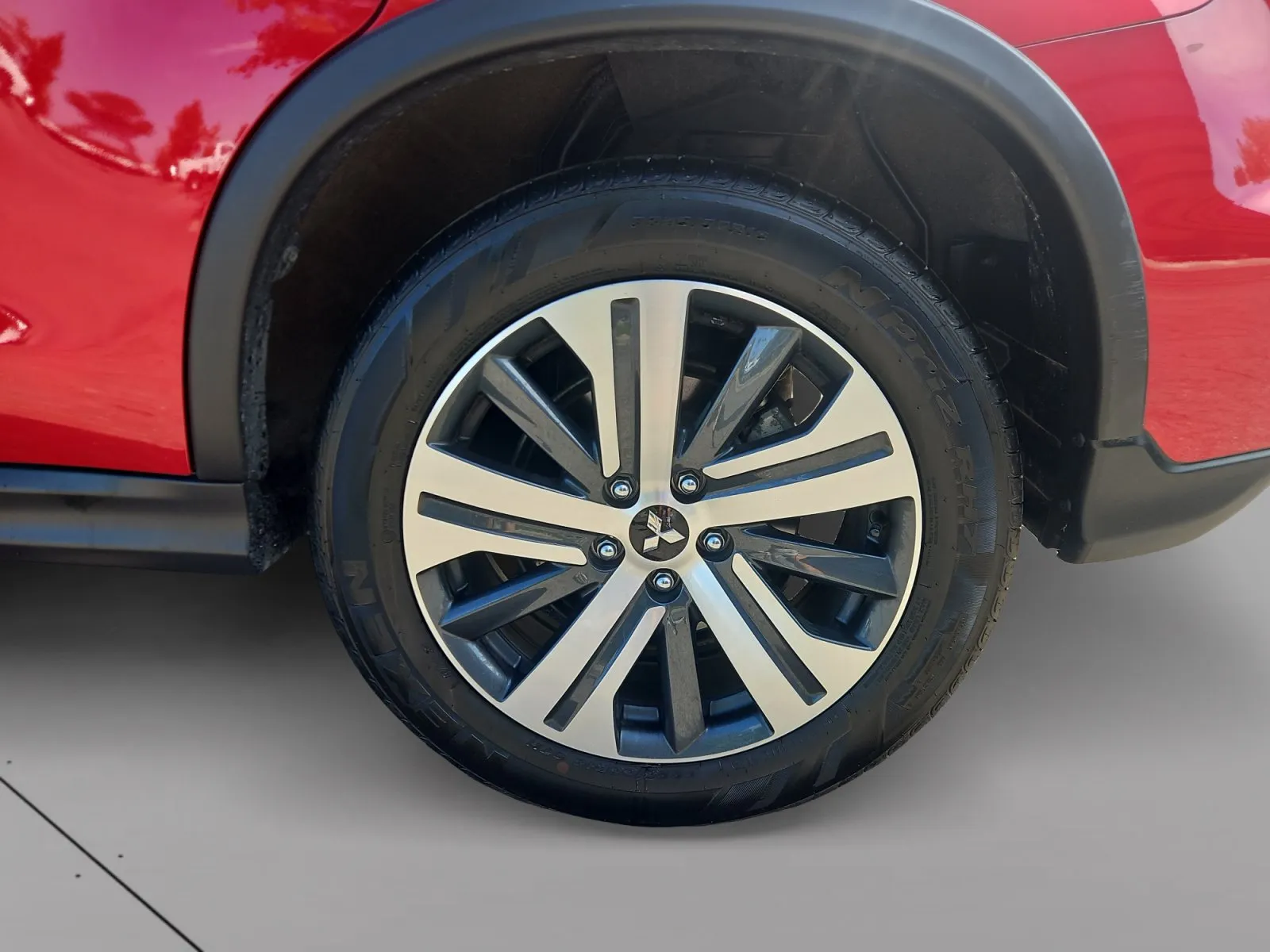 Mitsubishi Outlander Sport photo 15