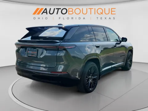 More photos of 2024 Jeep Wagoneer S Launch Edition at Auto Boutique Ohio, OH