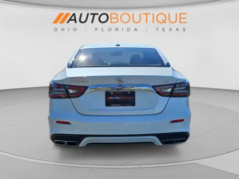 More photos of 2021 Nissan Maxima SV at Auto Boutique Ohio, OH