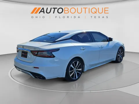 More photos of 2021 Nissan Maxima SV at Auto Boutique Ohio, OH