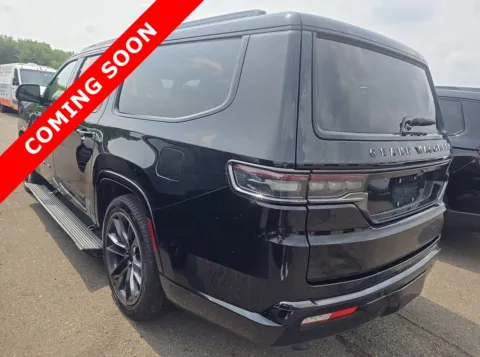 More photos of 2025 Jeep Grand Wagoneer L Series II Obsidian at Auto Boutique Ohio, OH