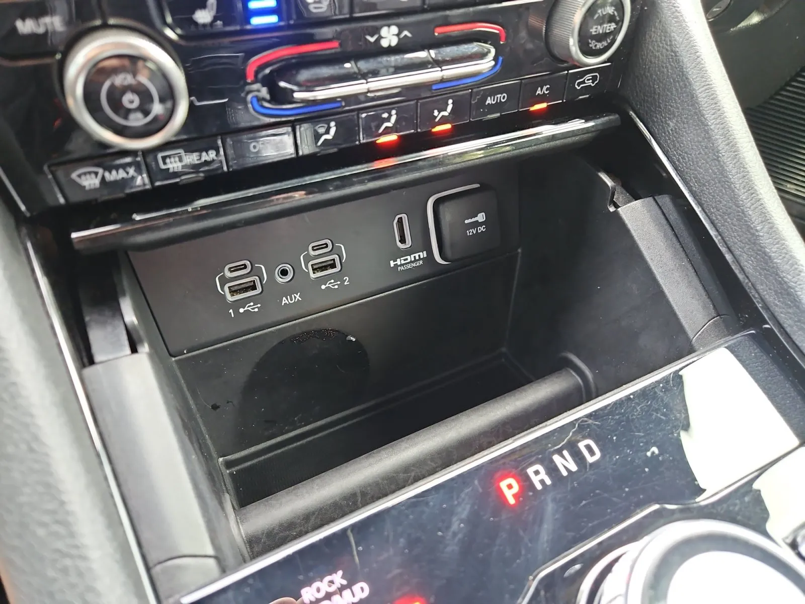 Jeep Grand Cherokee photo 25
