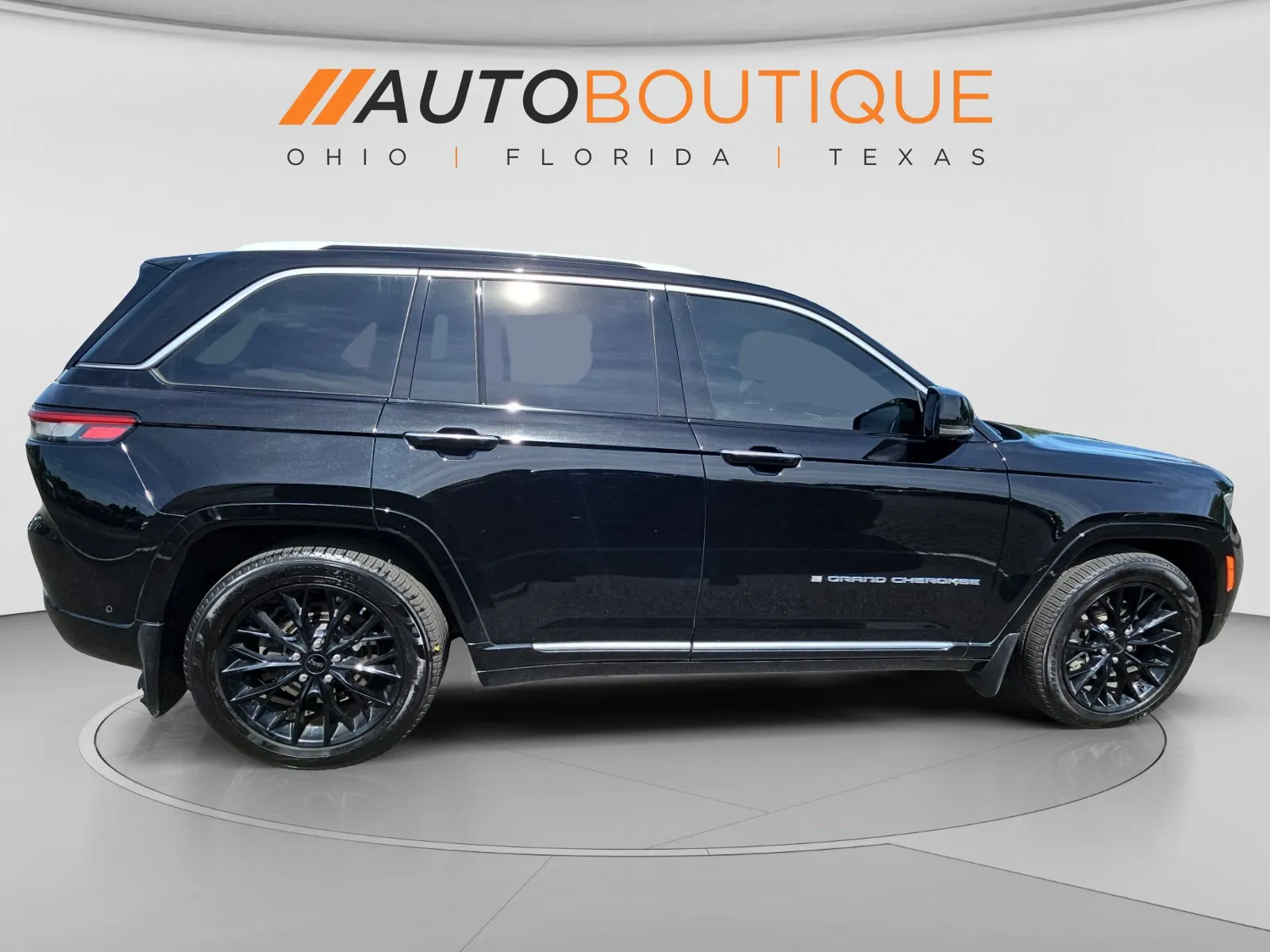 Jeep Grand Cherokee photo 6