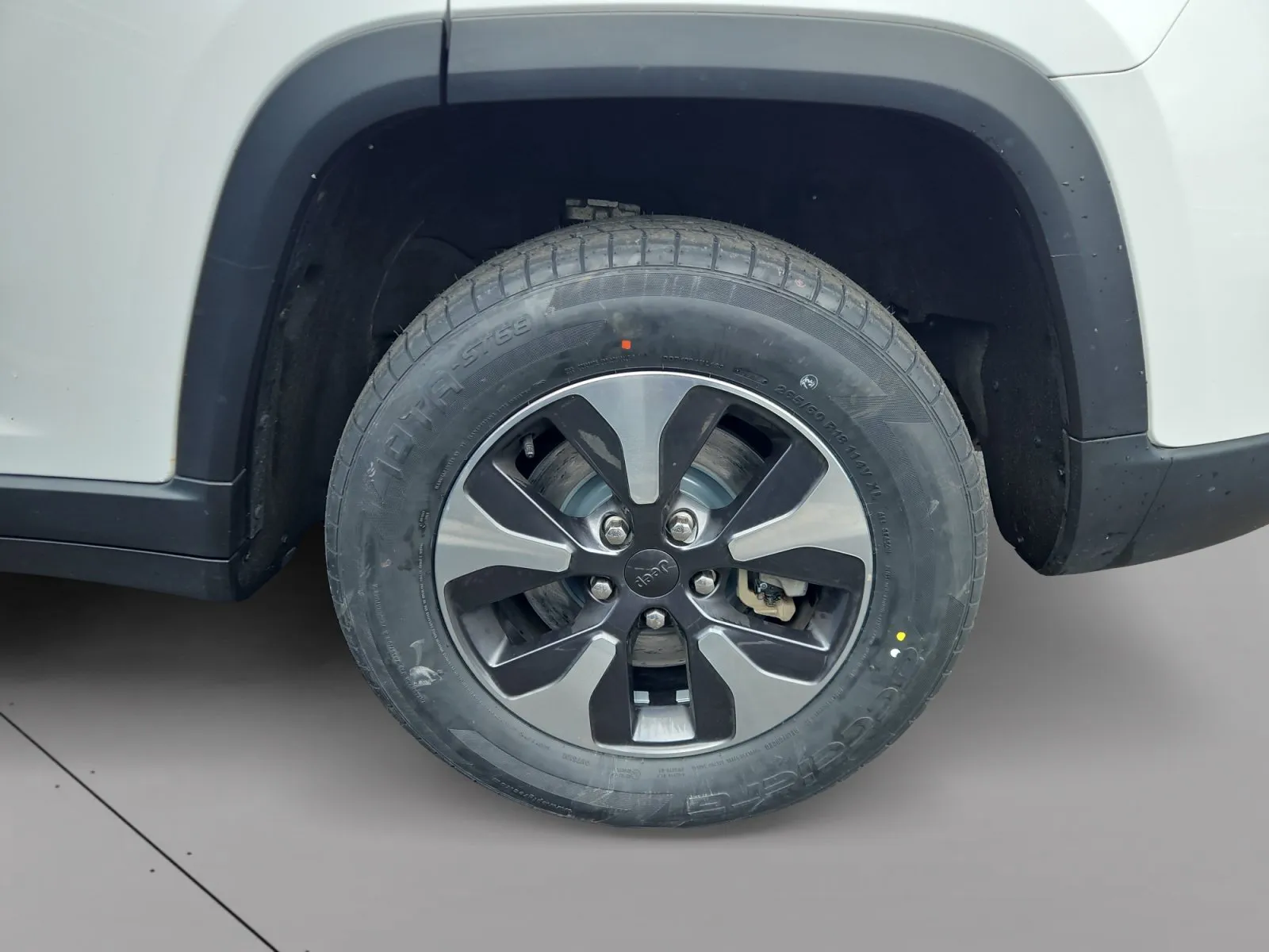 Jeep Grand Cherokee photo 15