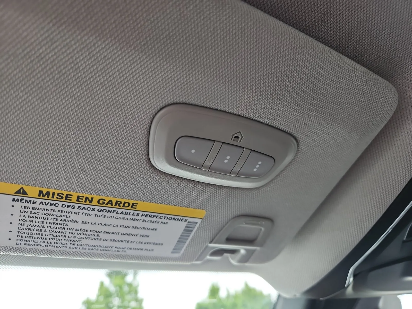 Jeep Grand Cherokee photo 17