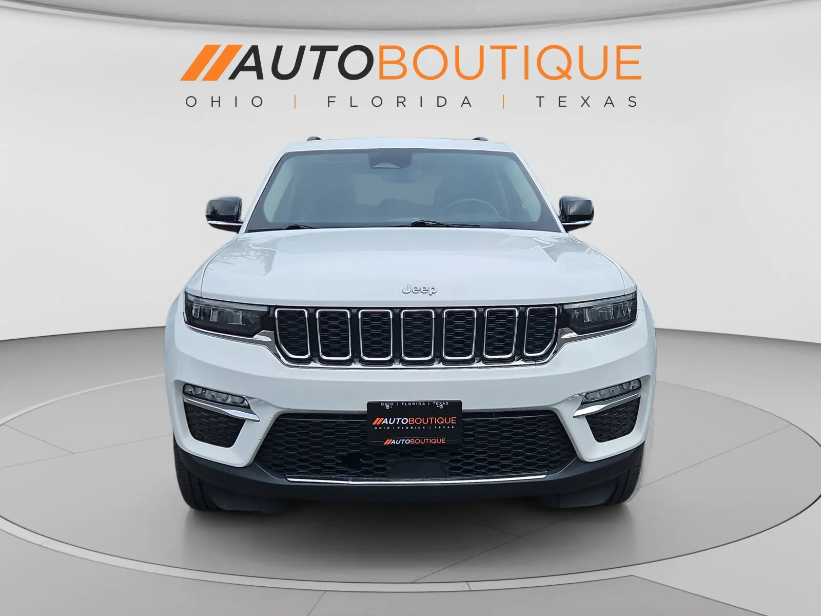 Jeep Grand Cherokee photo 8