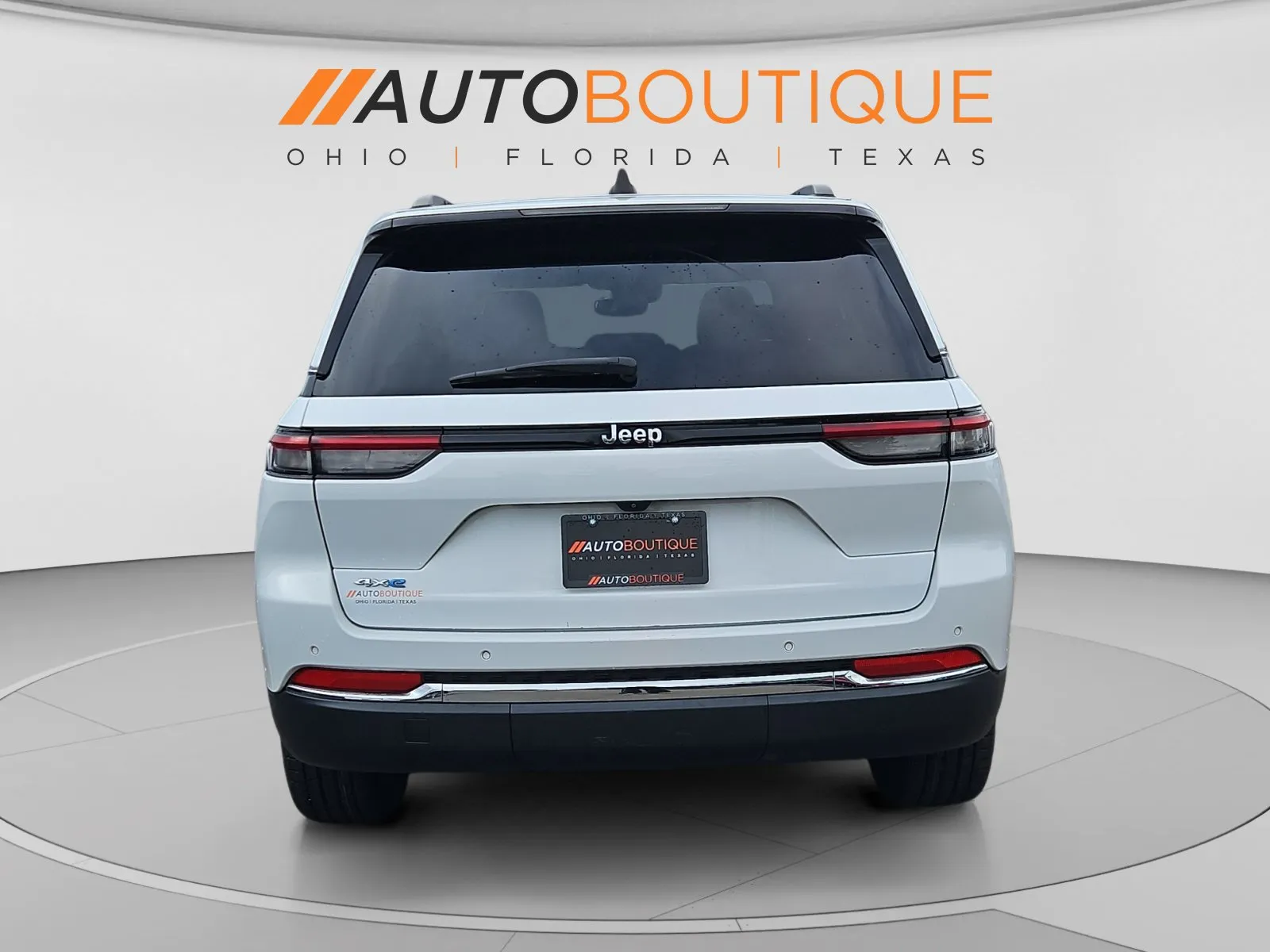 Jeep Grand Cherokee photo 4