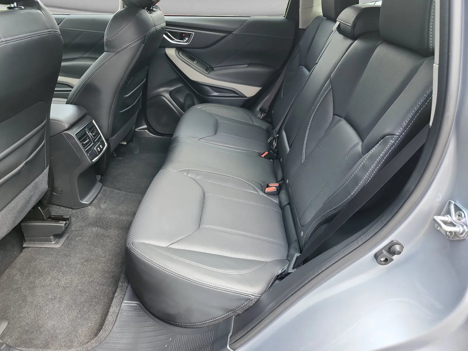 Subaru Forester photo 14