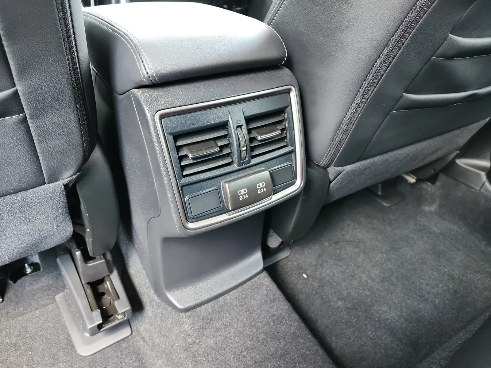 Subaru Forester photo 13