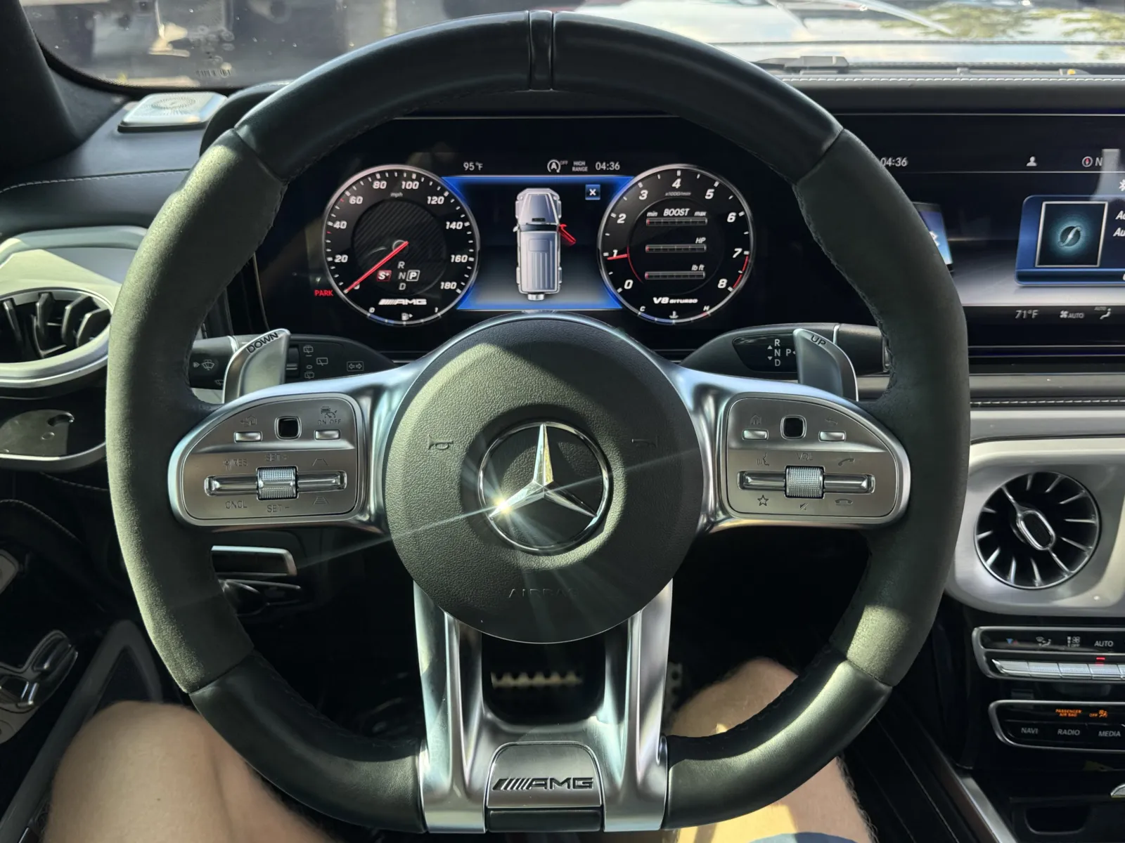 Mercedes-Benz G-Class photo 26