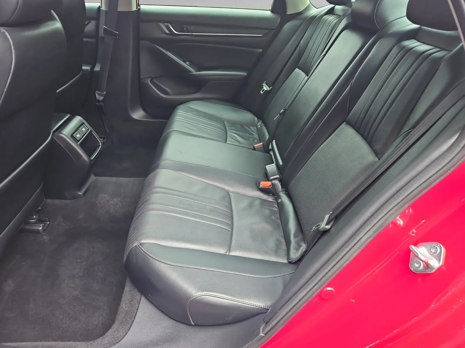 Honda Accord photo 14