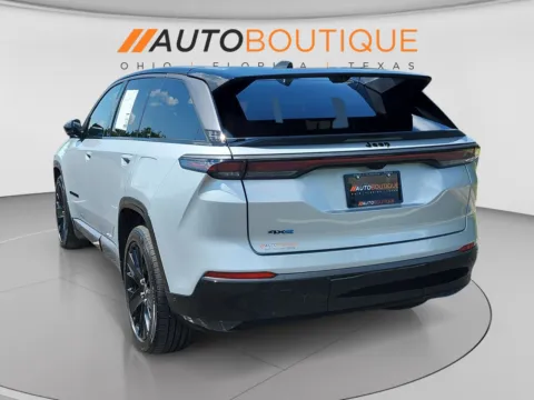 Another view of 2024 Jeep Wagoneer S Launch Edition for sale in Columbus, OH at Auto Boutique Ohio
