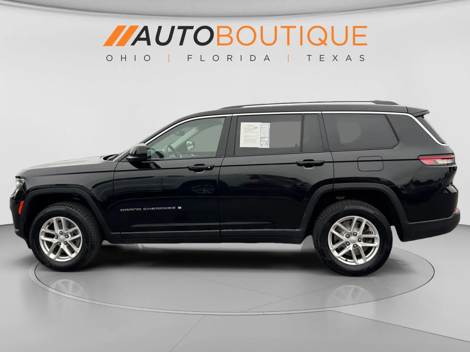 Jeep Grand Cherokee L photo 2