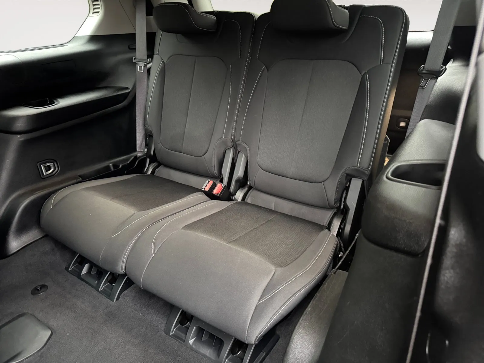 Jeep Grand Cherokee L photo 15