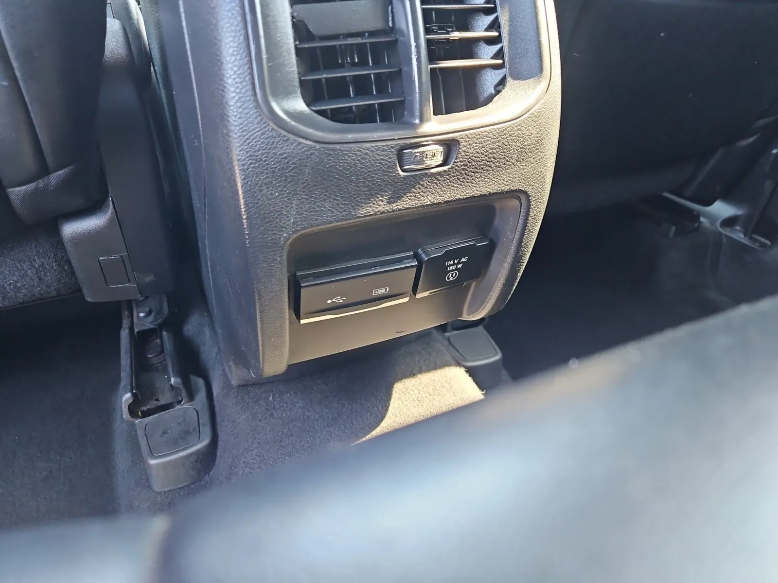 Jeep Cherokee photo 13