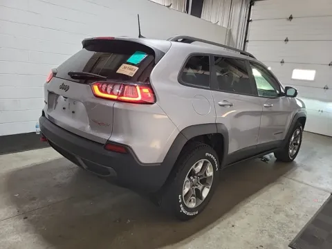 Another view of 2019 Jeep Cherokee Trailhawk for sale in Columbus, OH at Auto Boutique Ohio