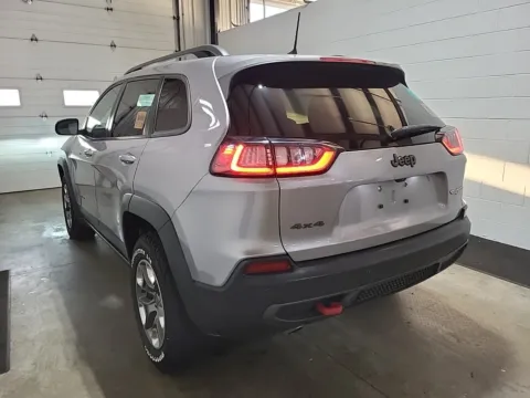 More photos of 2019 Jeep Cherokee Trailhawk at Auto Boutique Ohio, OH