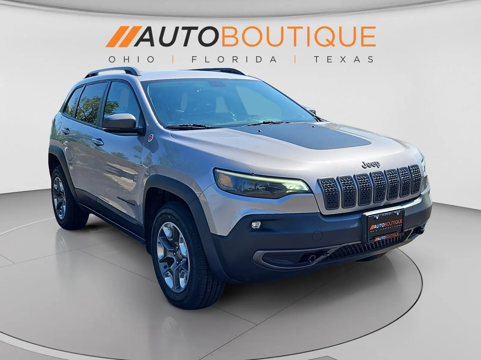 Jeep Cherokee photo 7