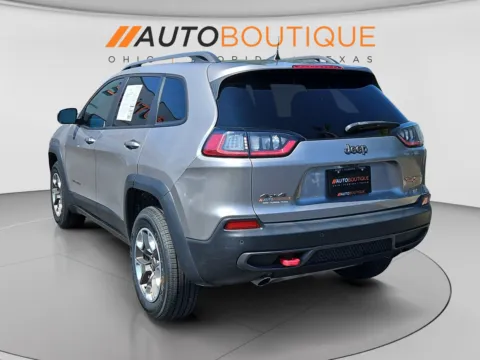 Another view of 2019 Jeep Cherokee Trailhawk for sale in Columbus, OH at Auto Boutique Ohio