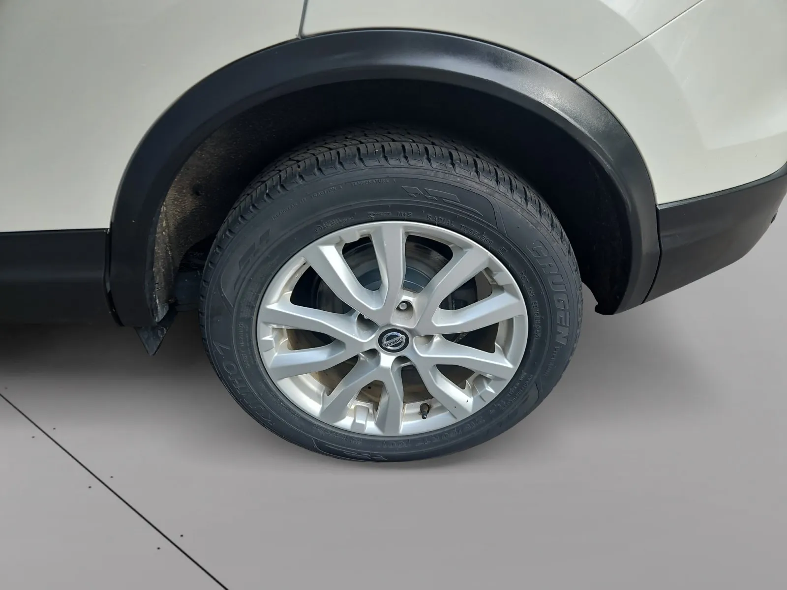Nissan Rogue Sport photo 14