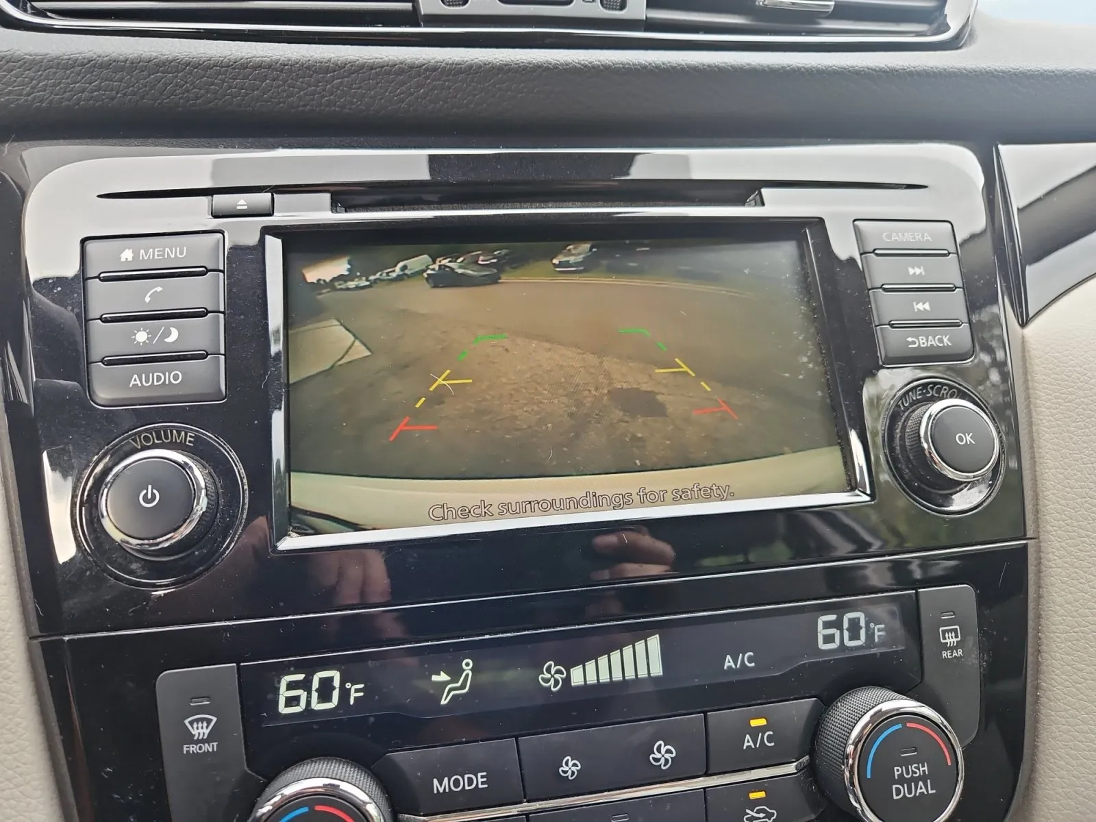 Nissan Rogue Sport photo 16