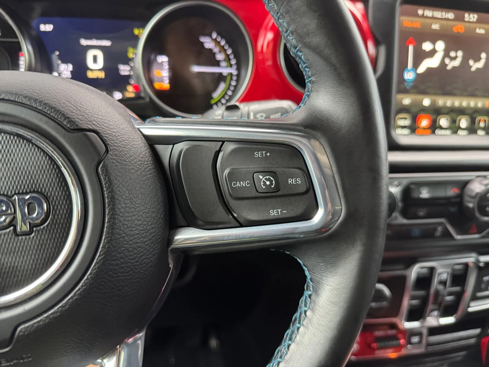 Jeep Wrangler photo 23