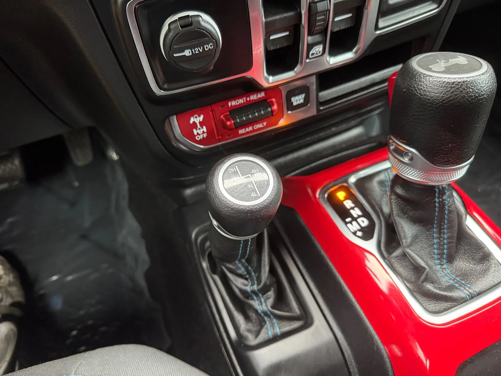 Jeep Wrangler photo 21