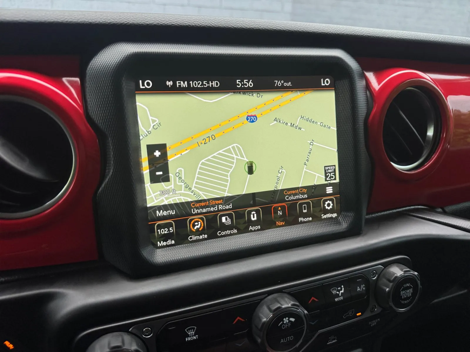 Jeep Wrangler photo 17