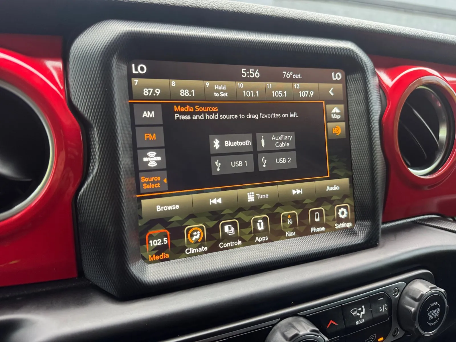 Jeep Wrangler photo 18