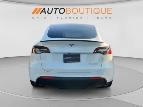More photos of 2022 Tesla Model Y Performance at Auto Boutique Ohio, OH
