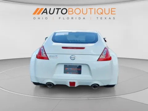 More photos of 2015 Nissan 370Z at Auto Boutique Ohio, OH