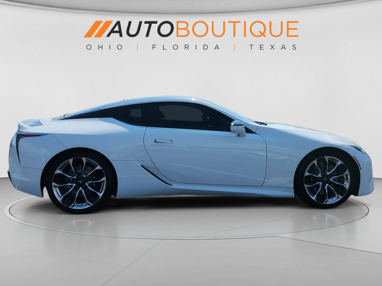 Lexus LC photo 6