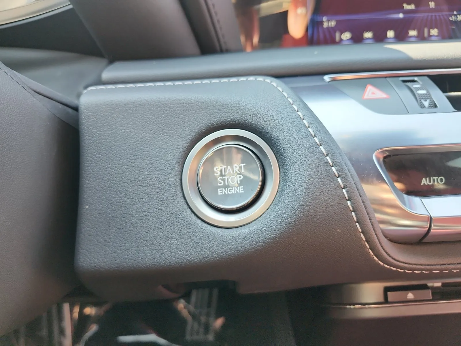Lexus LC photo 19