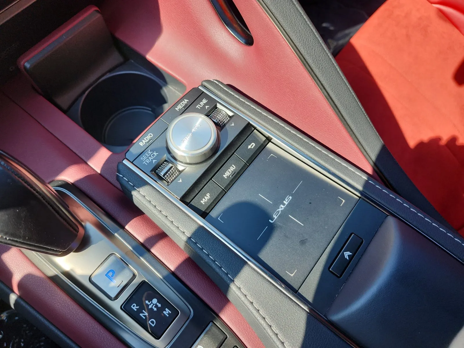 Lexus LC photo 20