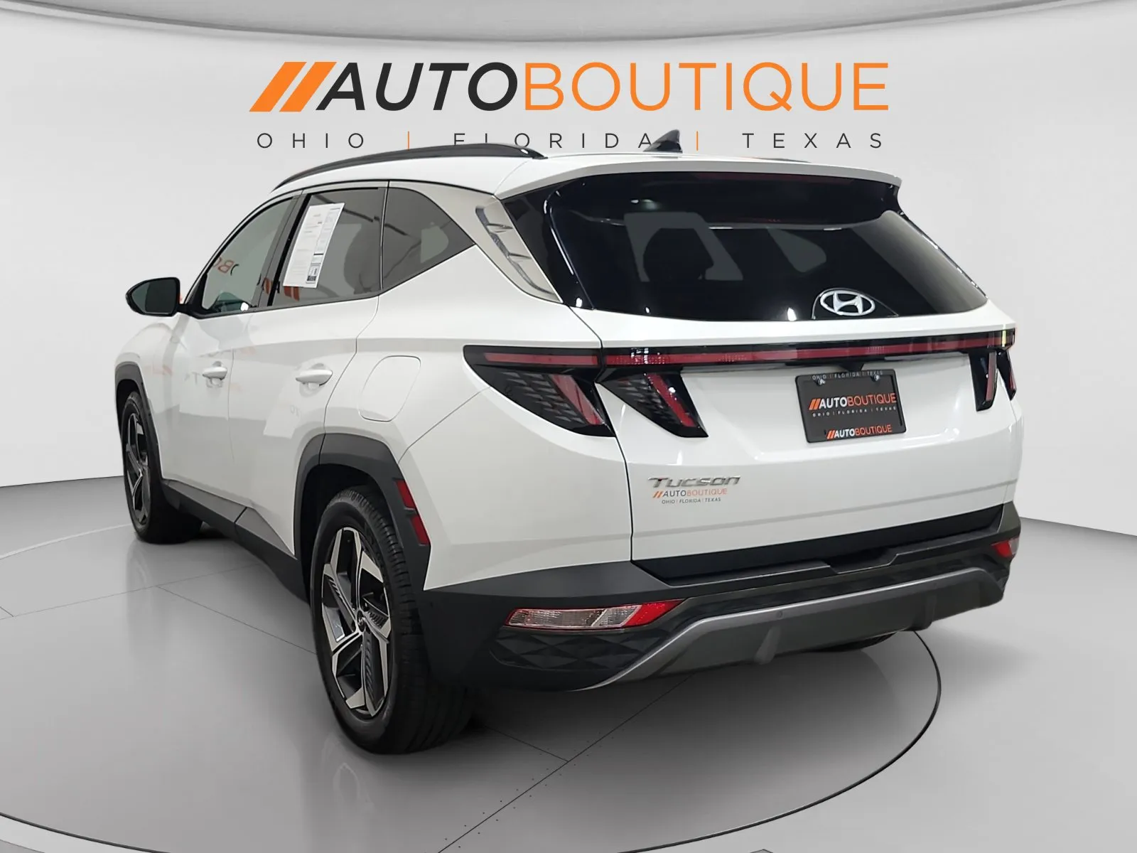 Hyundai Tucson photo 3