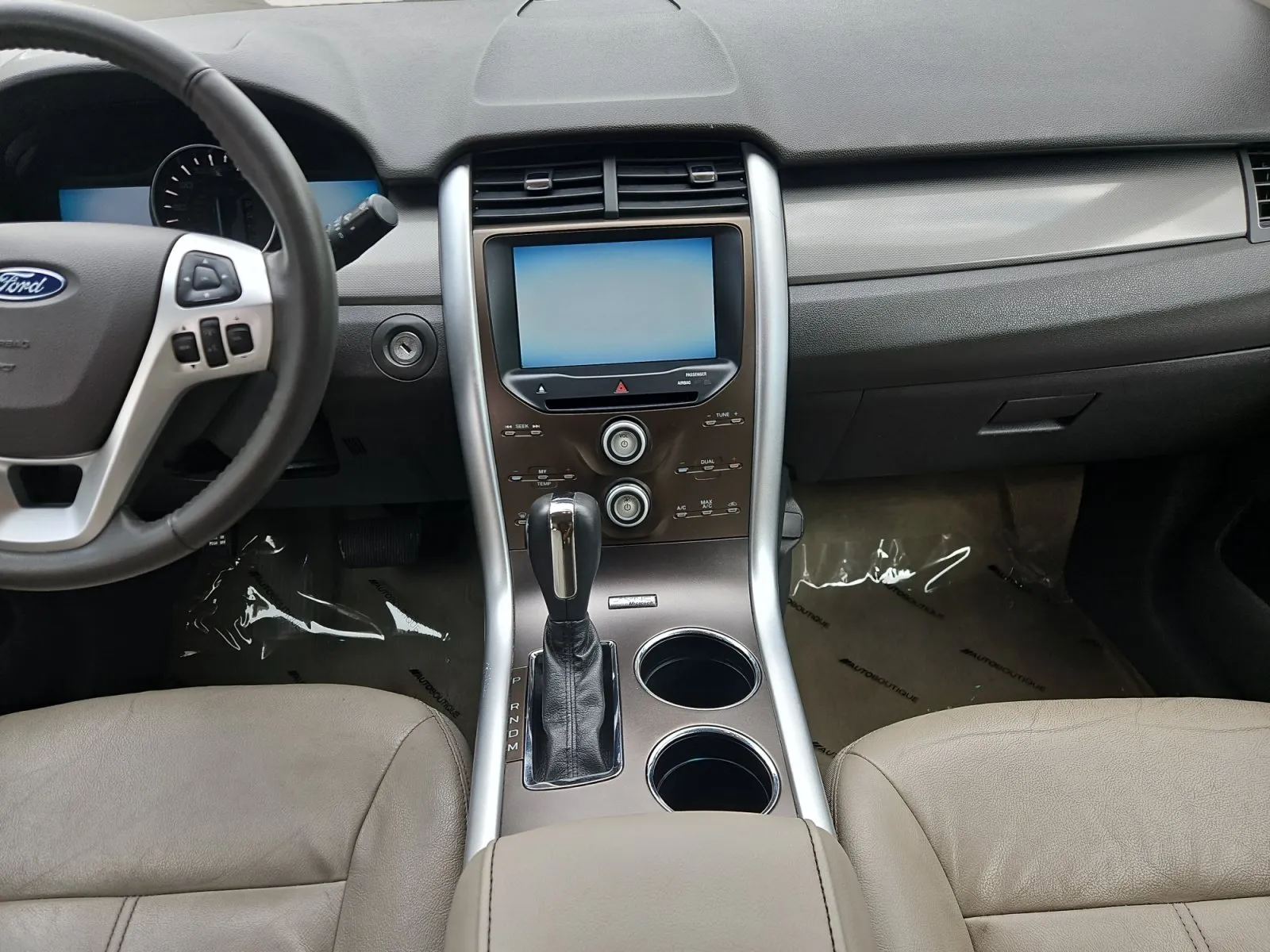 Ford Edge photo 11