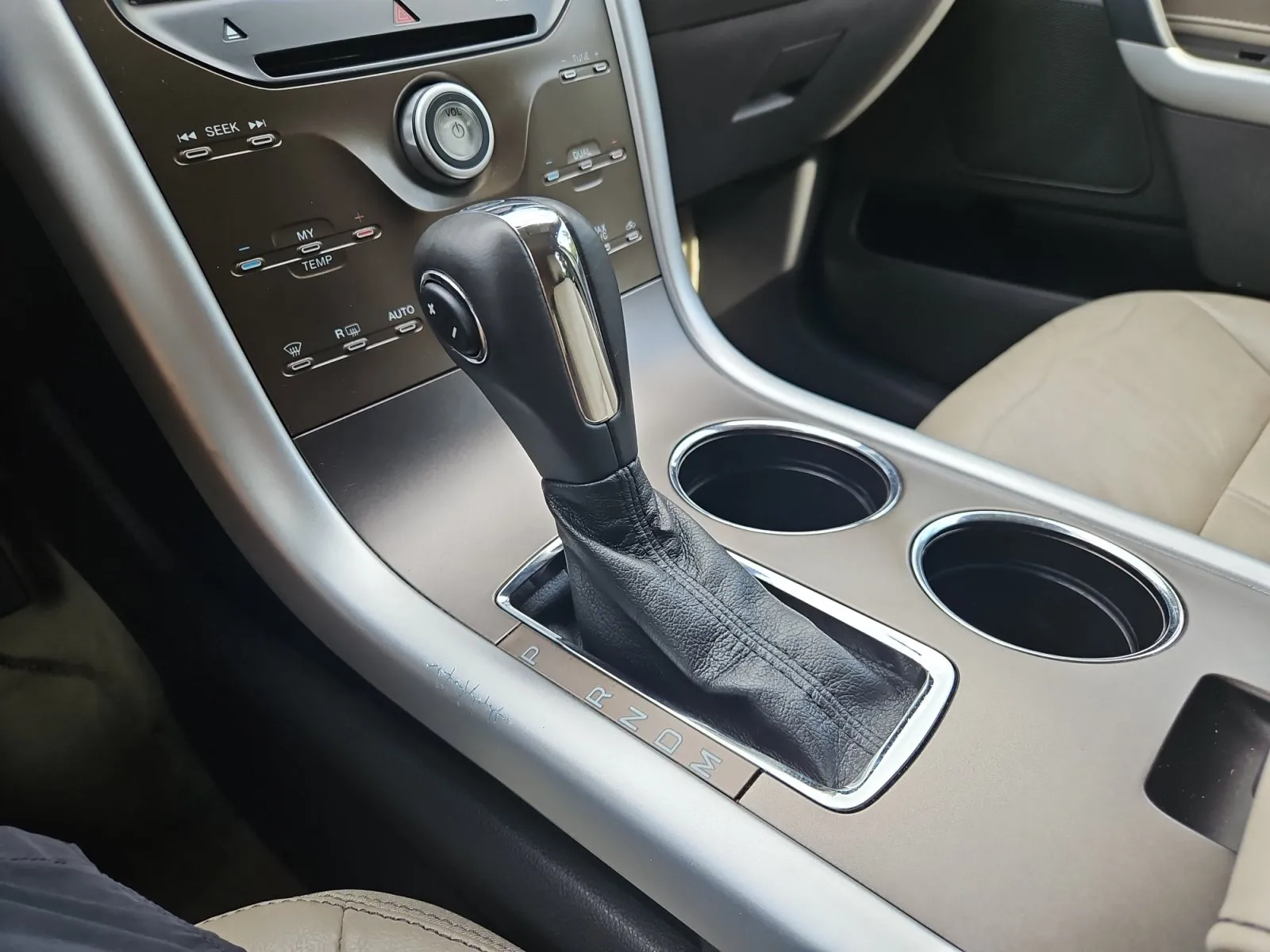 Ford Edge photo 21