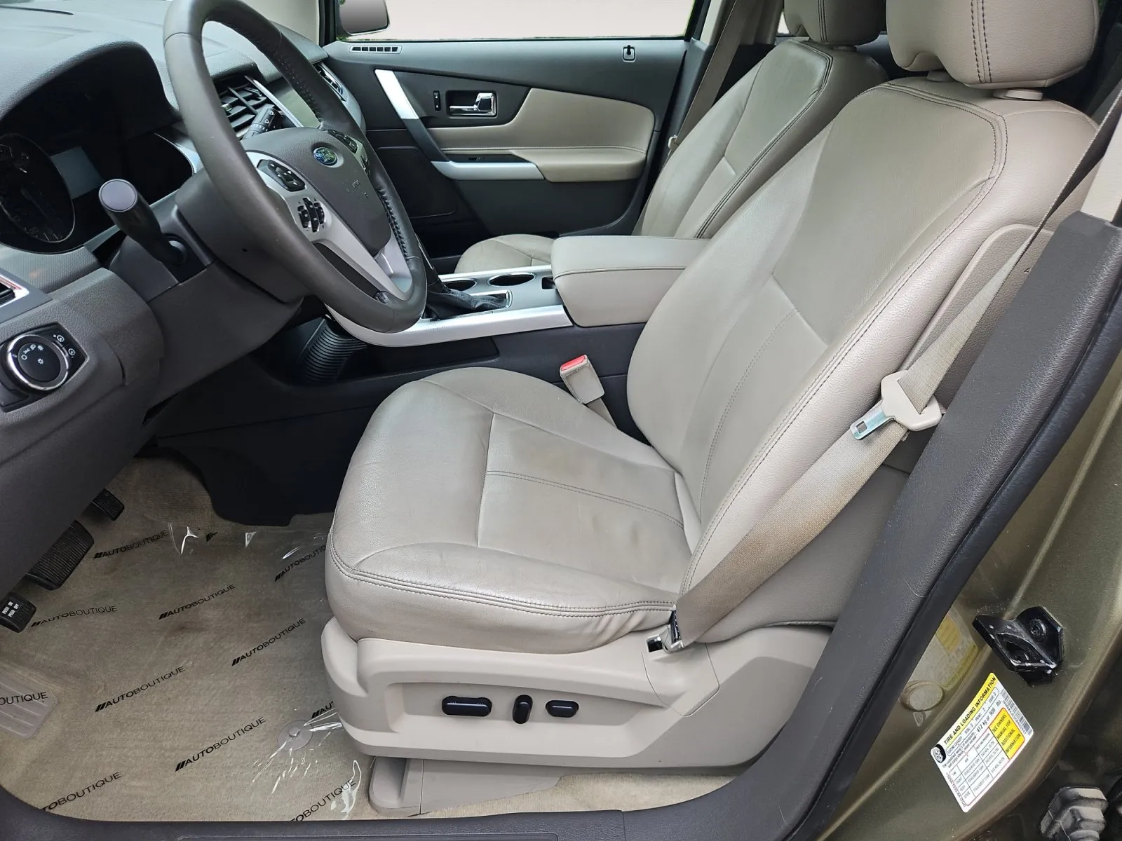 Ford Edge photo 9