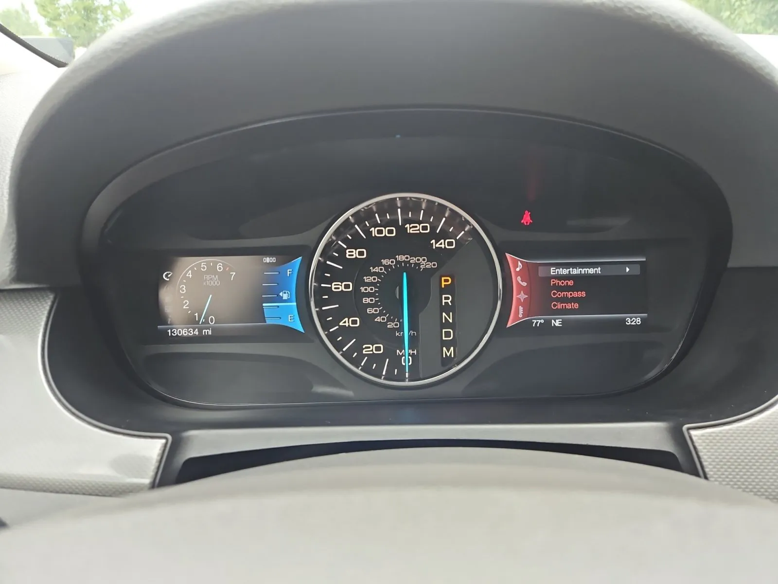 Ford Edge photo 16