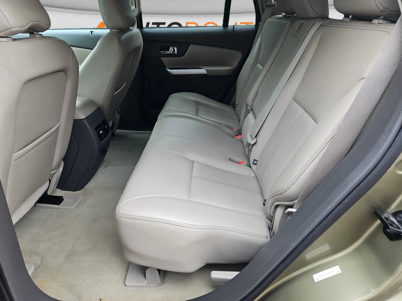 Ford Edge photo 14