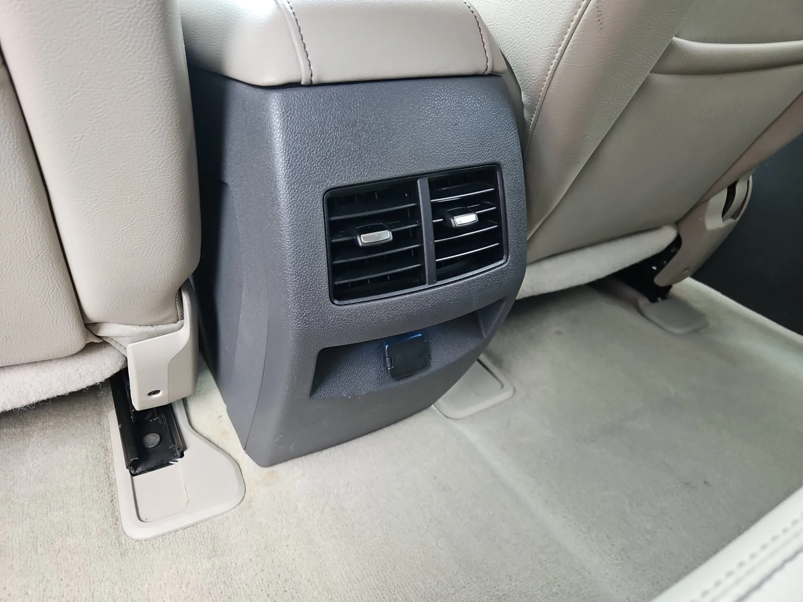 Ford Edge photo 13