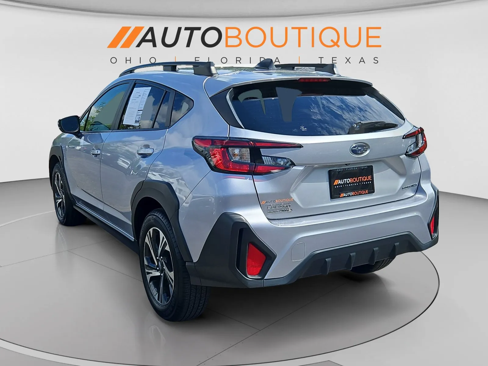 Subaru Crosstrek photo 3