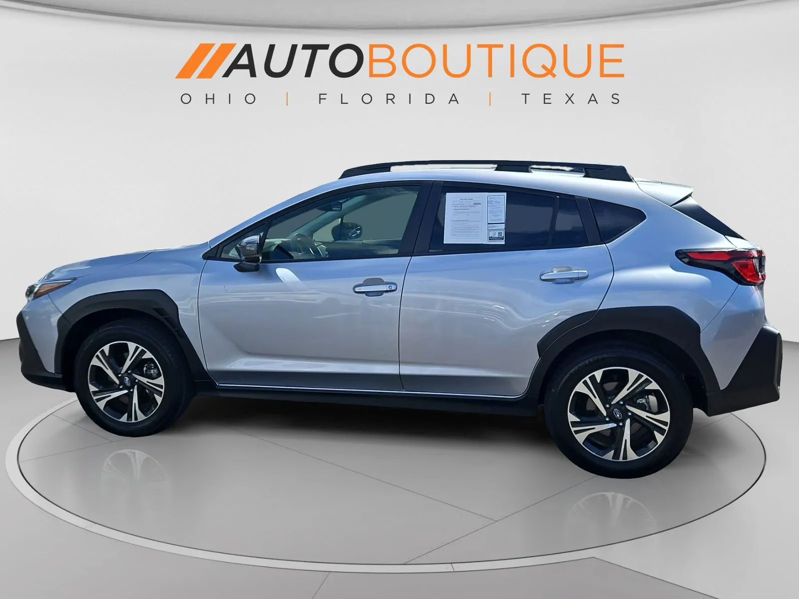 Subaru Crosstrek photo 2