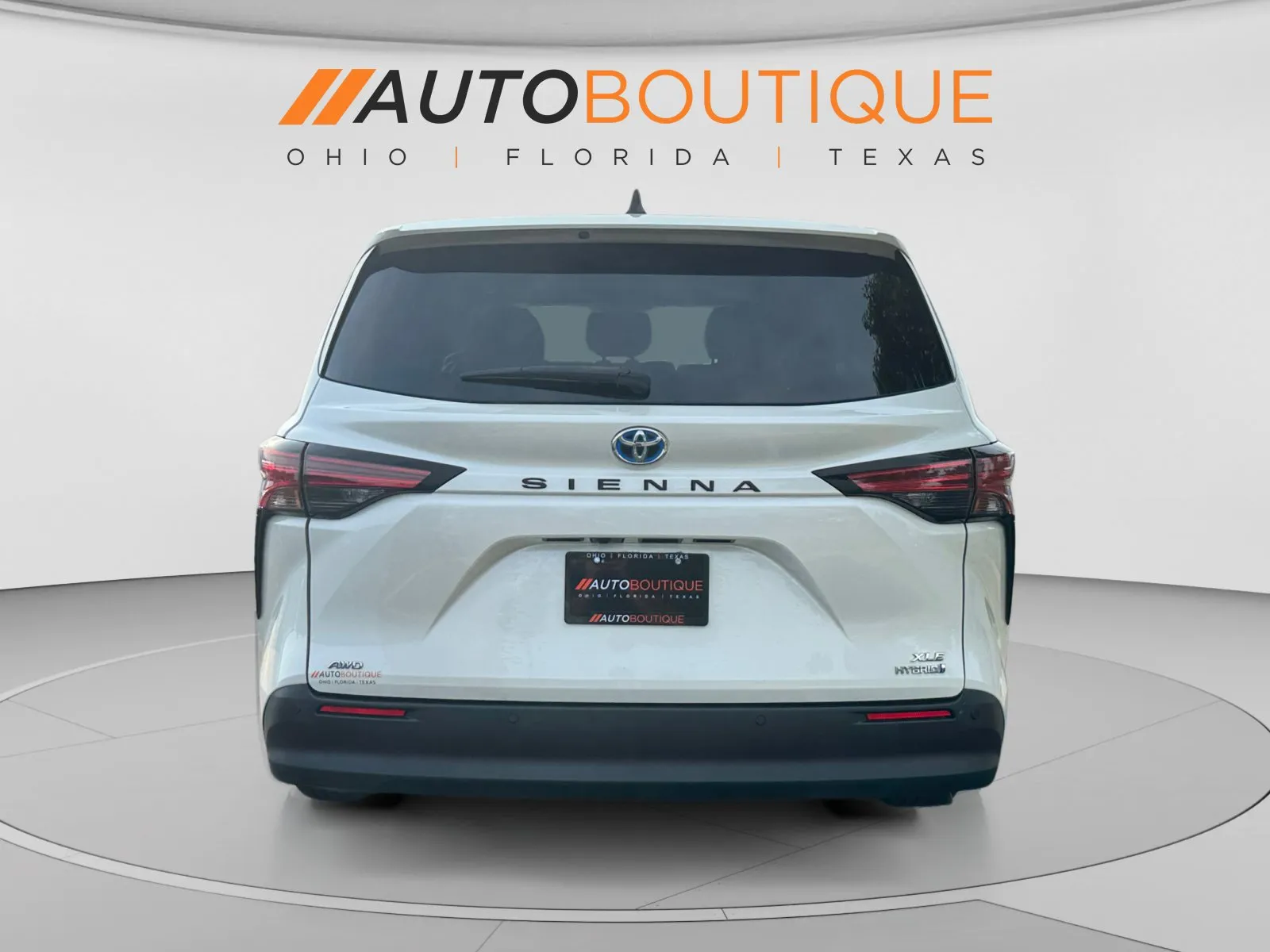 Toyota Sienna photo 4